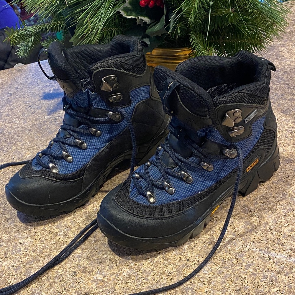 L.L. Bean Hiking Boots 7.5 Medium FAIR USED Condition
